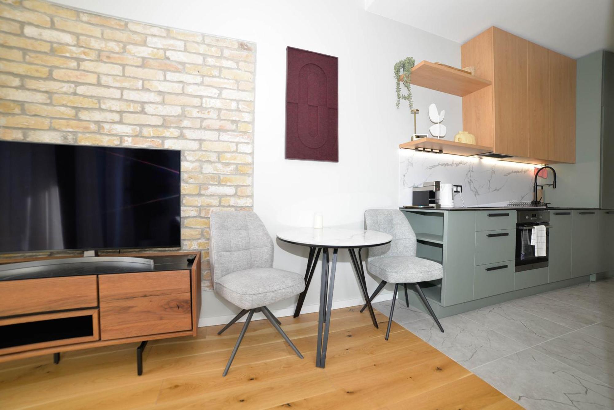 Homly S22 Apartment